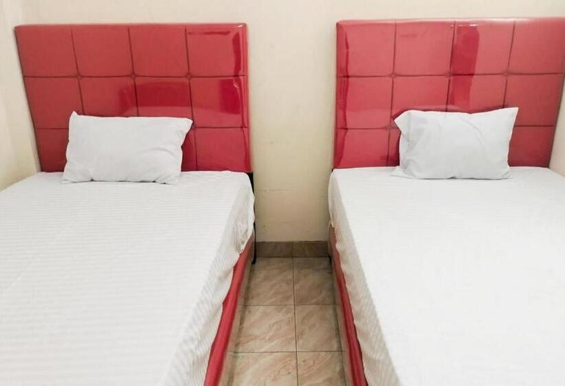 호텔 Turuo Homestay Pringsewu Syariah Mitra Reddoorz