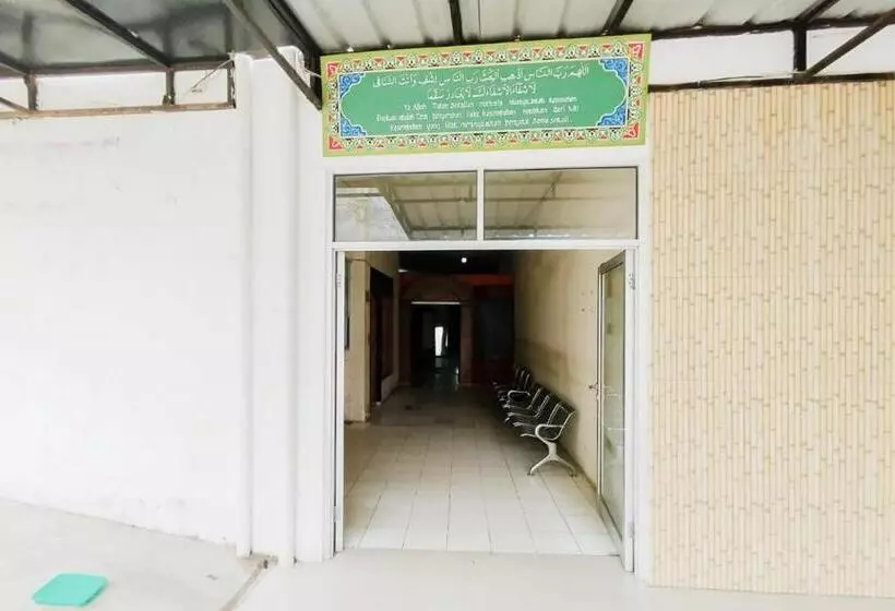 Hotelli Turuo Homestay Pringsewu Syariah Mitra Reddoorz