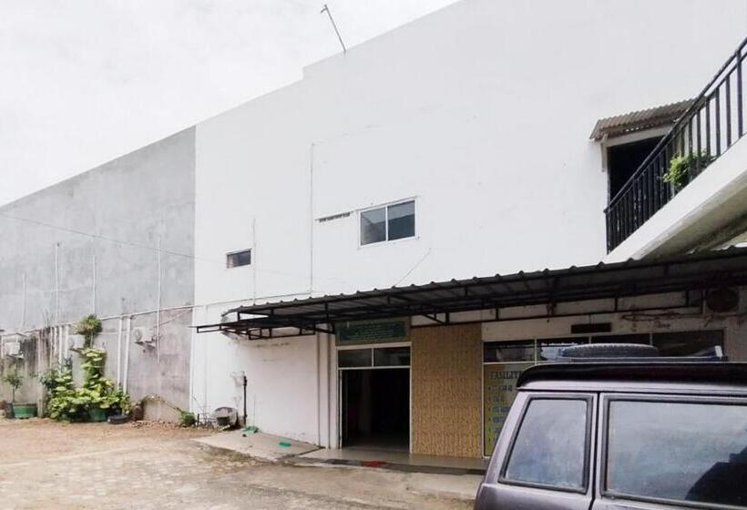 호텔 Turuo Homestay Pringsewu Syariah Mitra Reddoorz