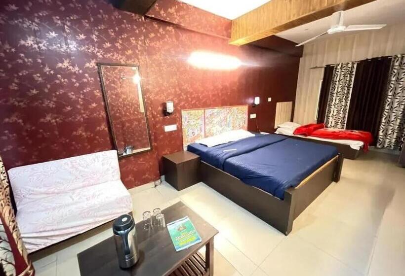 فندق Work Party Go