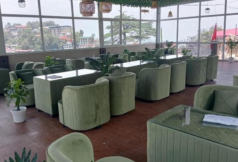 فندق Work Party Go