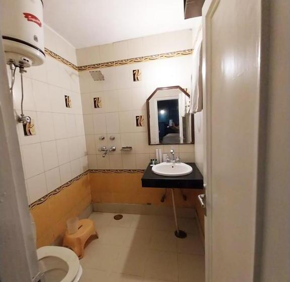 فندق Work Party Go