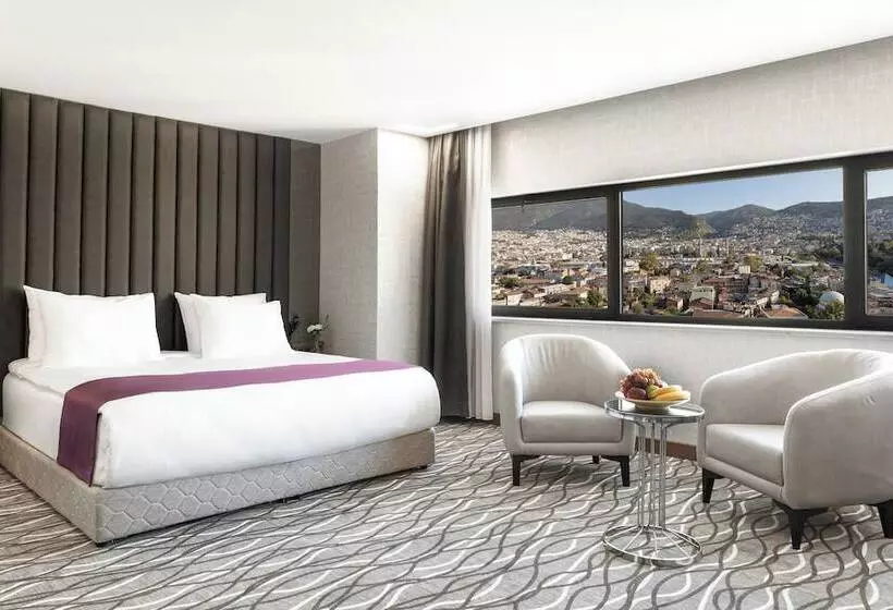 Lilium Hotel & Suites