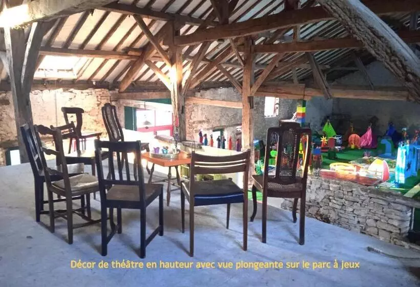 Majatalo Gîte Et Grange à Jeux Du Bonhomme Bouton