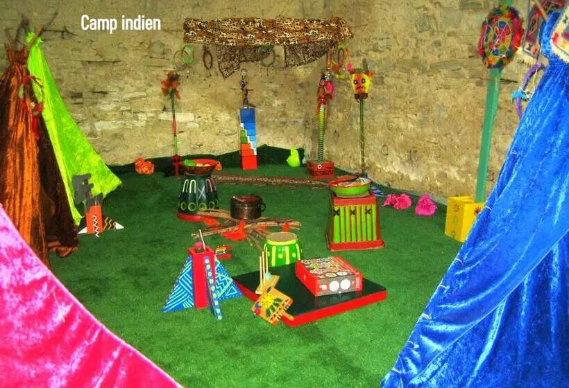 Majatalo Gîte Et Grange à Jeux Du Bonhomme Bouton