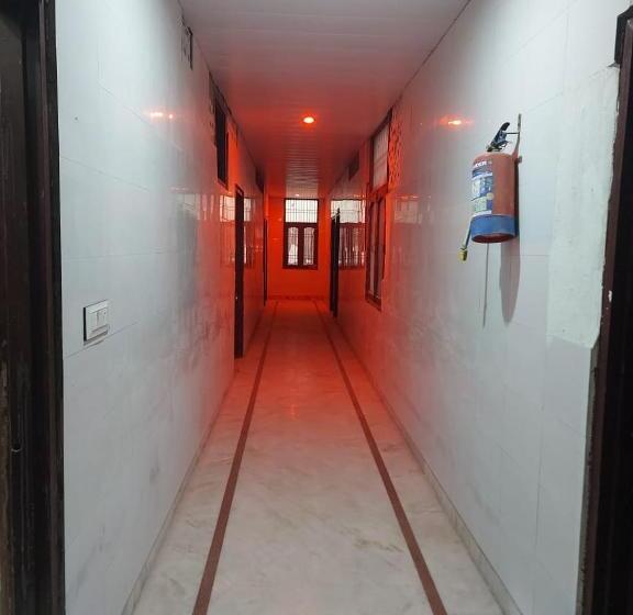 펜션 Hit Harivansh Aashray Sadan