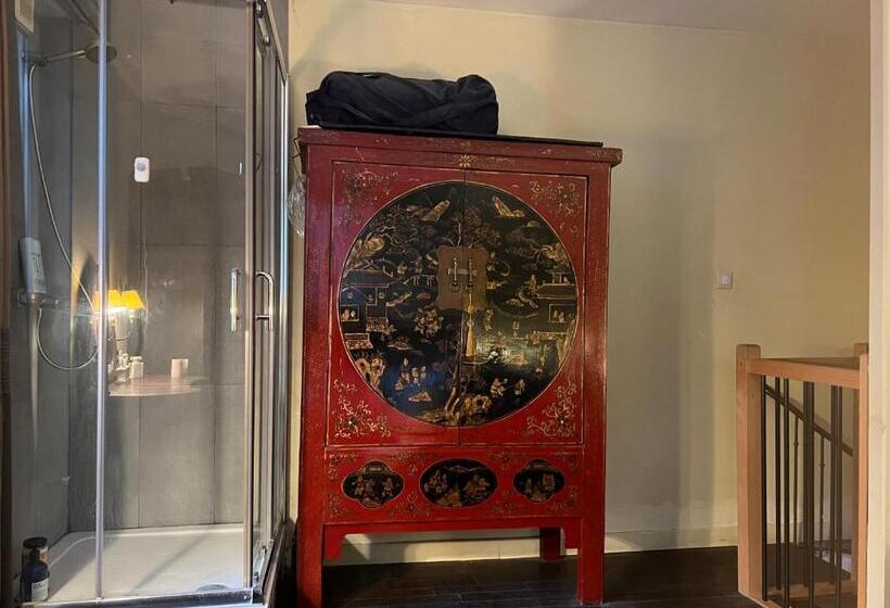 پانسیون Large Parisian Duplex