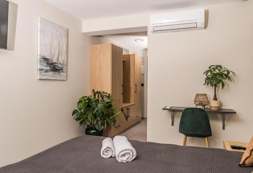 پانسیون Marina Beach 38 Denia