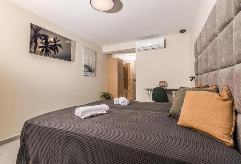 پانسیون Marina Beach 38 Denia