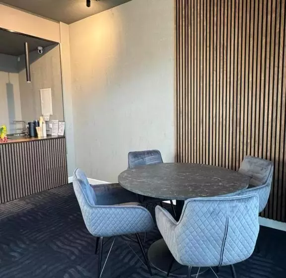 ペンション N&l Apartments