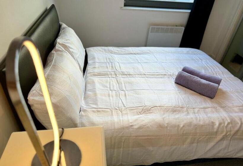 펜션 The Red Suites