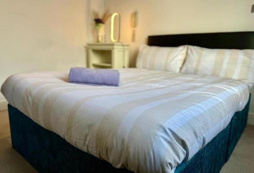 펜션 The Red Suites