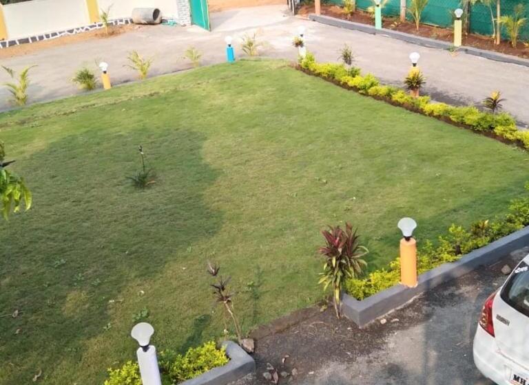 Resort Komal Farm House Karjat