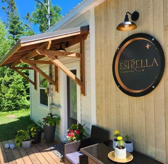 Retkeilymaja Estrella Glamping