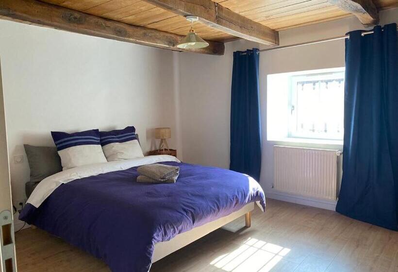 تختخواب و صبحانه Chez Odette Chambre Etable Et Glycine