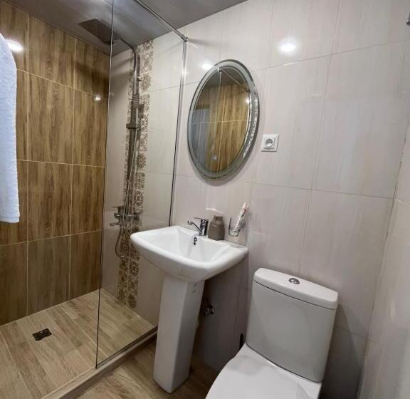 Downtown Budget Hotel By Arami