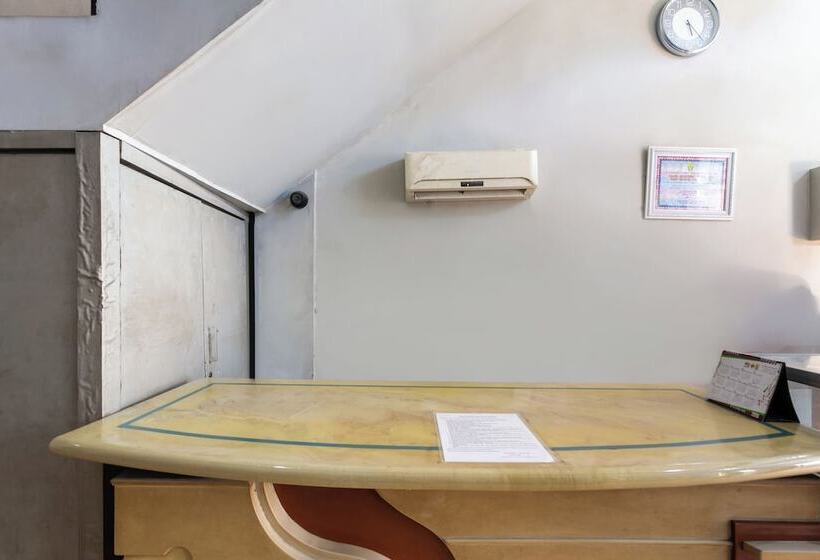 בית מלון כפרי Oyo 3762 Wisma Focus