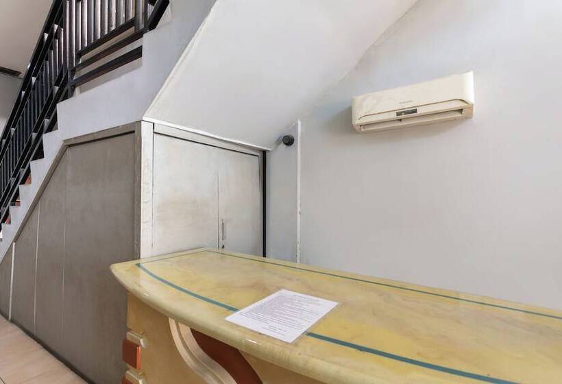 בית מלון כפרי Oyo 3762 Wisma Focus