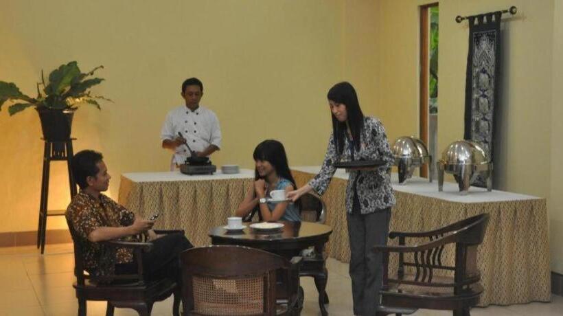 Hotel Sentana Mulia
