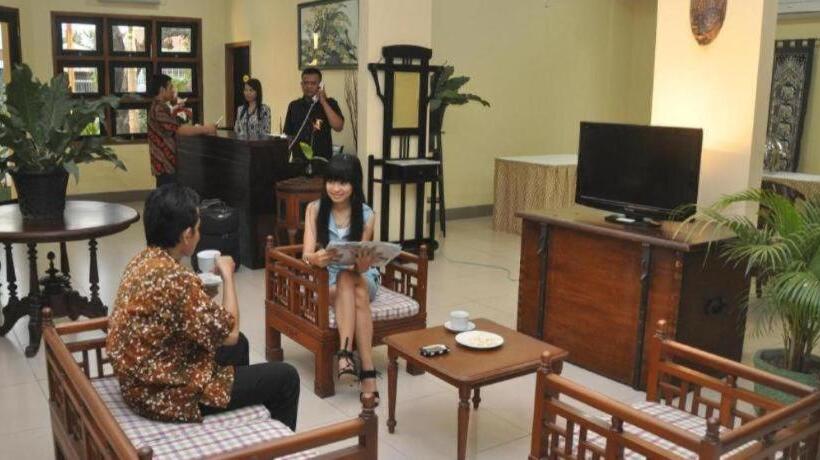 Hotel Sentana Mulia