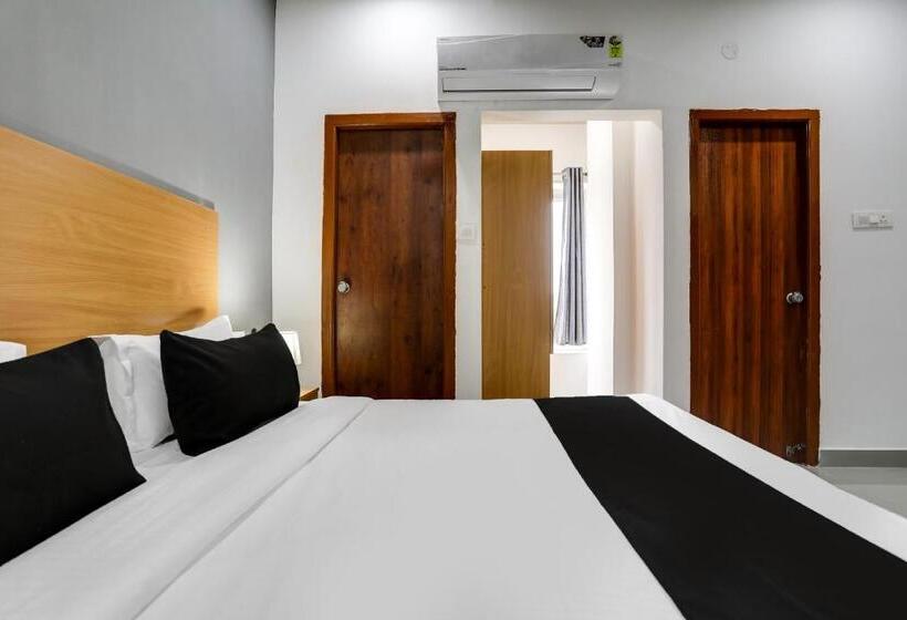 בית מלון כפרי Townhouse Shamshabad Near Airport