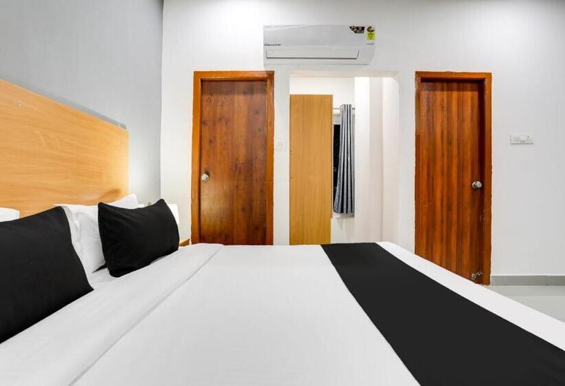 בית מלון כפרי Townhouse Shamshabad Near Airport