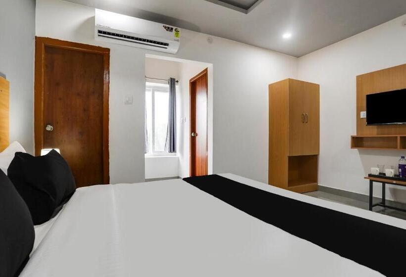 בית מלון כפרי Townhouse Shamshabad Near Airport