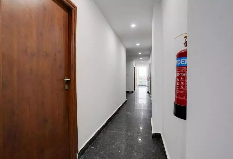 هتل Townhouse Shamshabad Near Airport