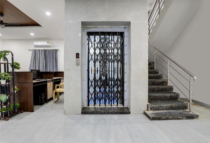 בית מלון כפרי Townhouse Shamshabad Near Airport