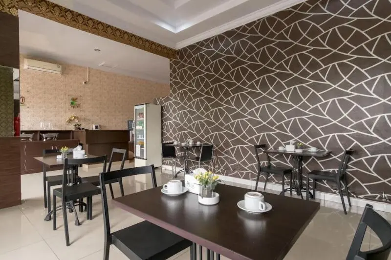 Oyo 741 Hotel Labuhan Raya