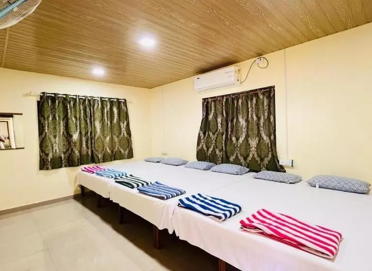 Lomakeskus Namaste Holidays Karjat