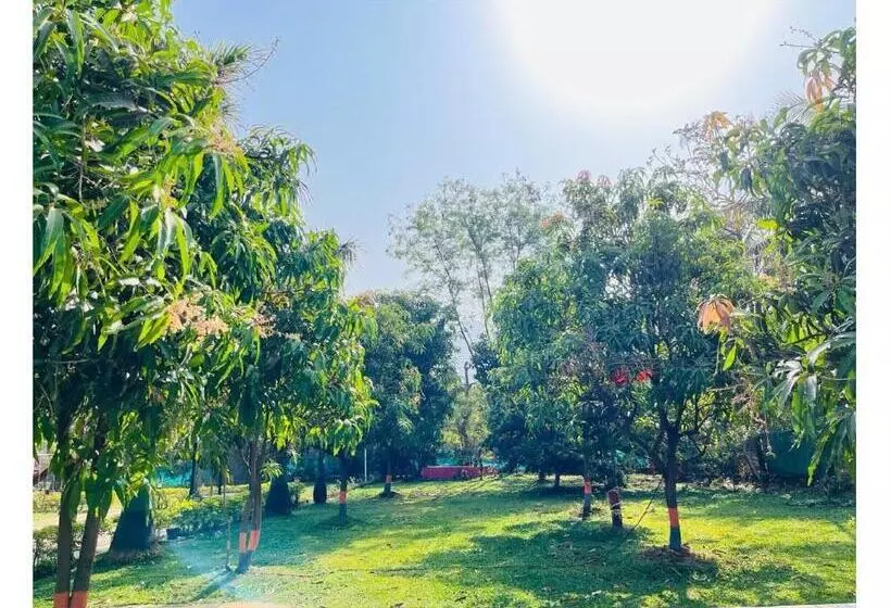 Lomakeskus Namaste Holidays Karjat