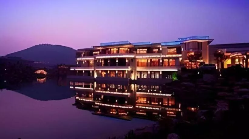 リゾートホテル New Century Hotel Zaozhuang Fengming