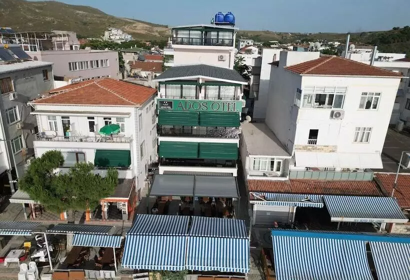 Ados Otel