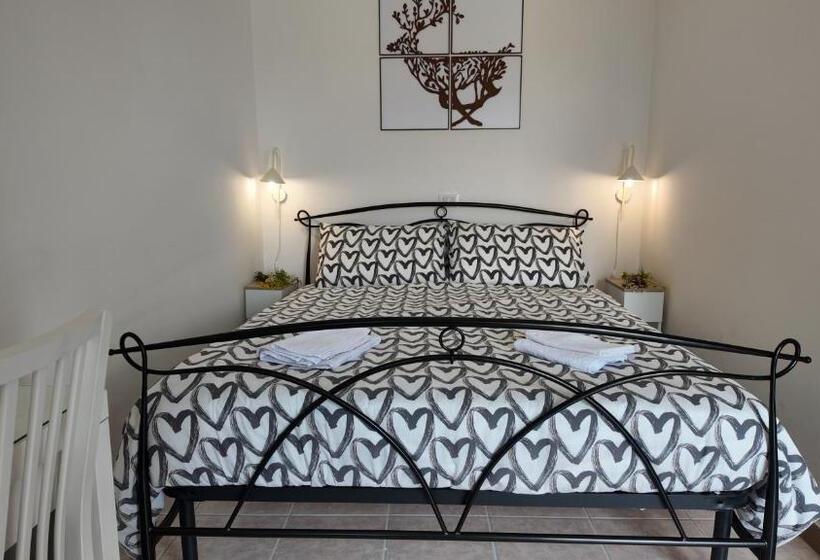 Bed and Breakfast Nel Bosco Di Giove   Albergo Diffuso