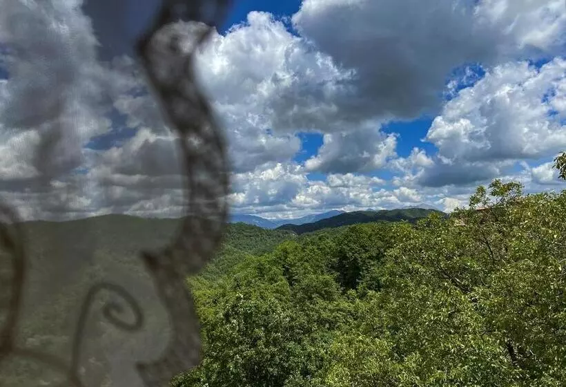 Aamiaismajoitus (B&B) Nel Bosco Di Giove   Albergo Diffuso