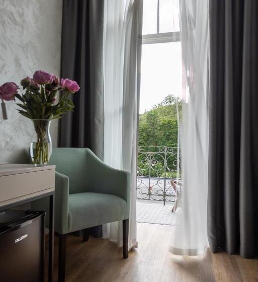 Boutique Hotel Weisses Haus Art