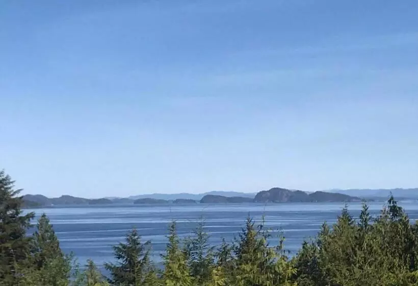 Hotelli Bear Cove Cottages