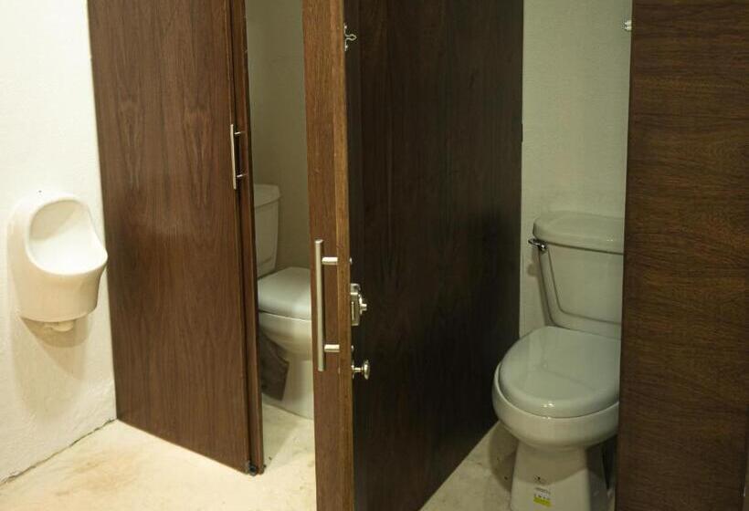 هتل کپسول Kapsul Express Mérida