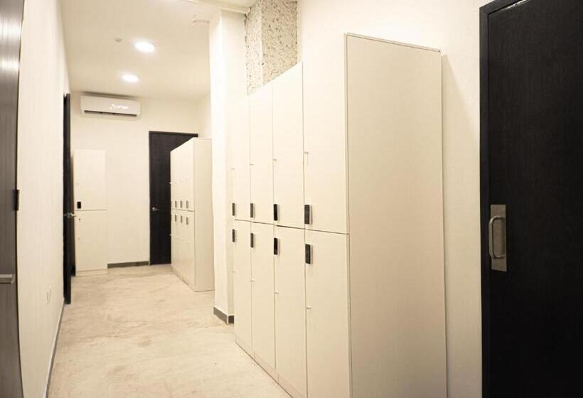 هتل کپسول Kapsul Express Mérida