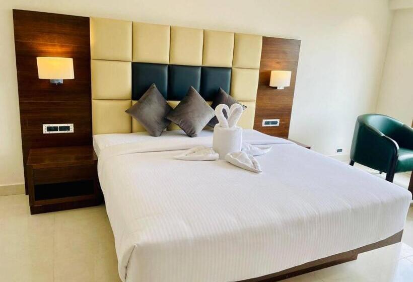 هتل Mastiff Grand Dharwad