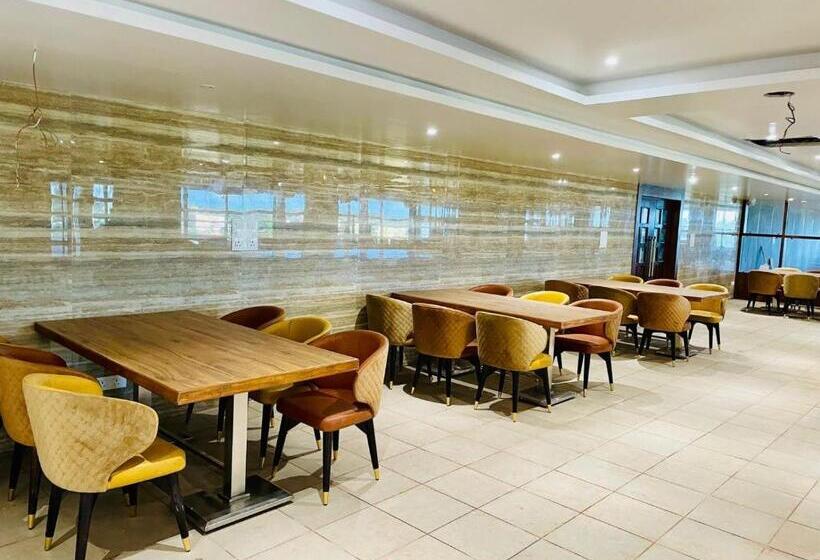 هتل Mastiff Grand Dharwad