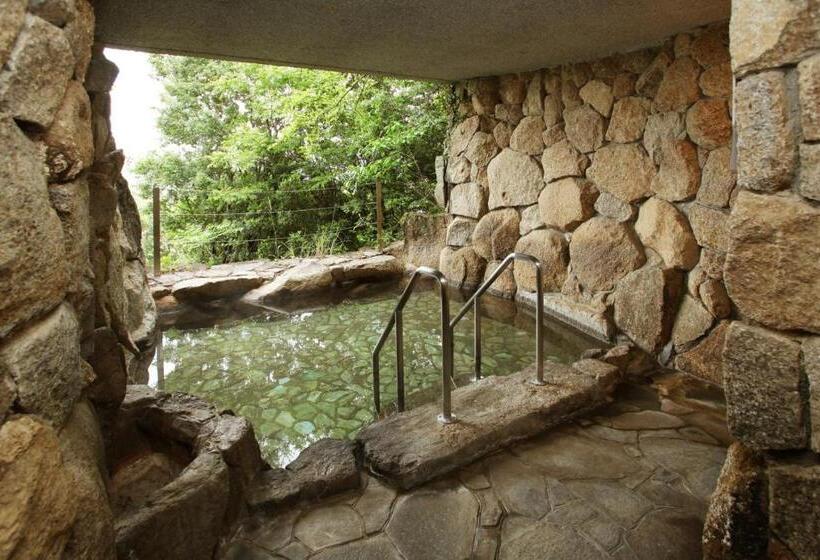 Hotel Nanki Shirahama Dog Paradise