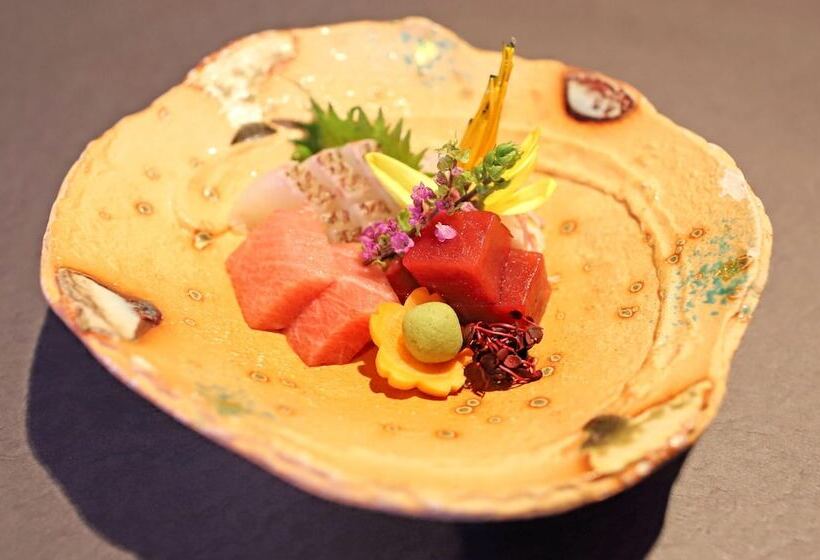 Hotel Nanki Shirahama Dog Paradise