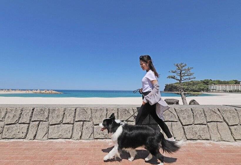 Hotel Nanki Shirahama Dog Paradise