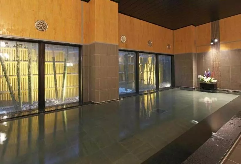 Hotelli Route Inn Tonami Inter