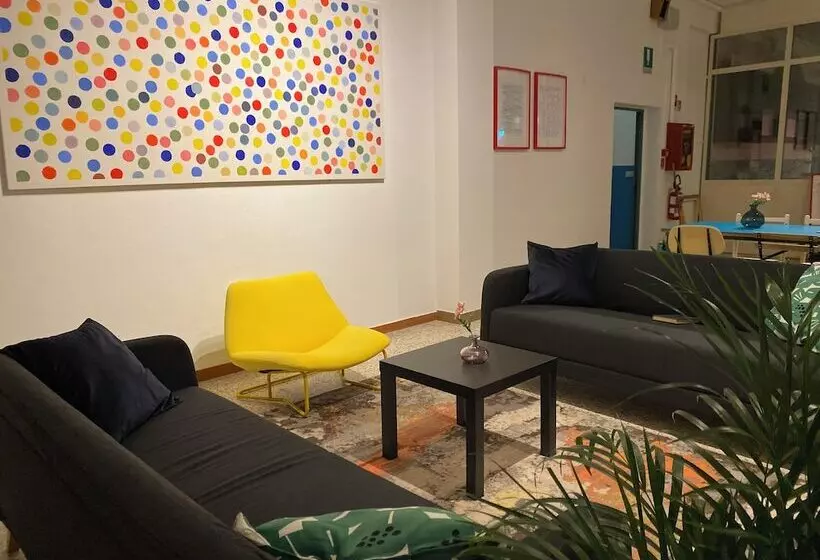 Meet Hostel Cervia