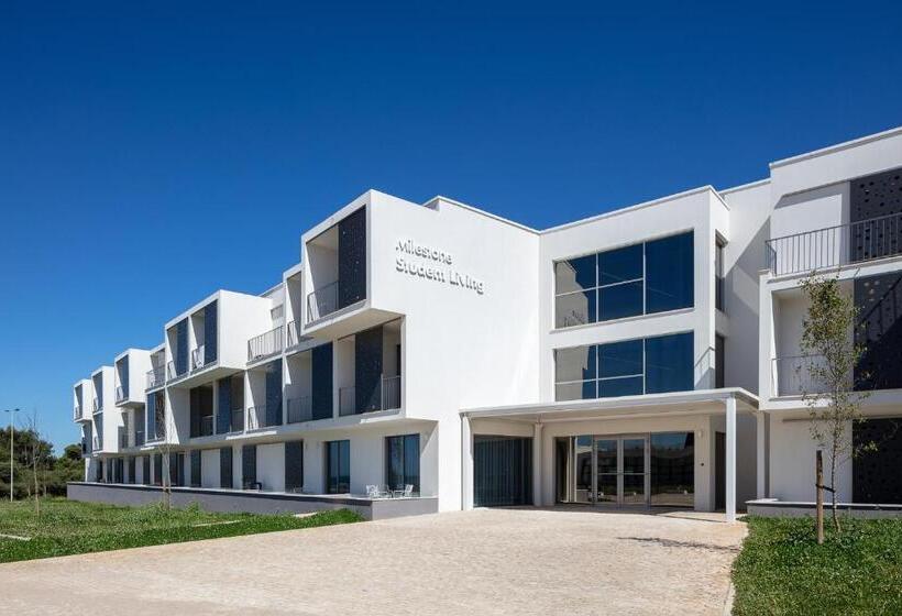 Milestone Carcavelos Nova