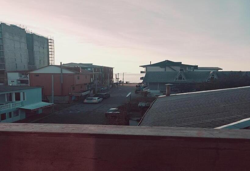 پانسیون House 211