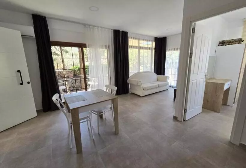 ペンション Kyrenia Boutique Residance